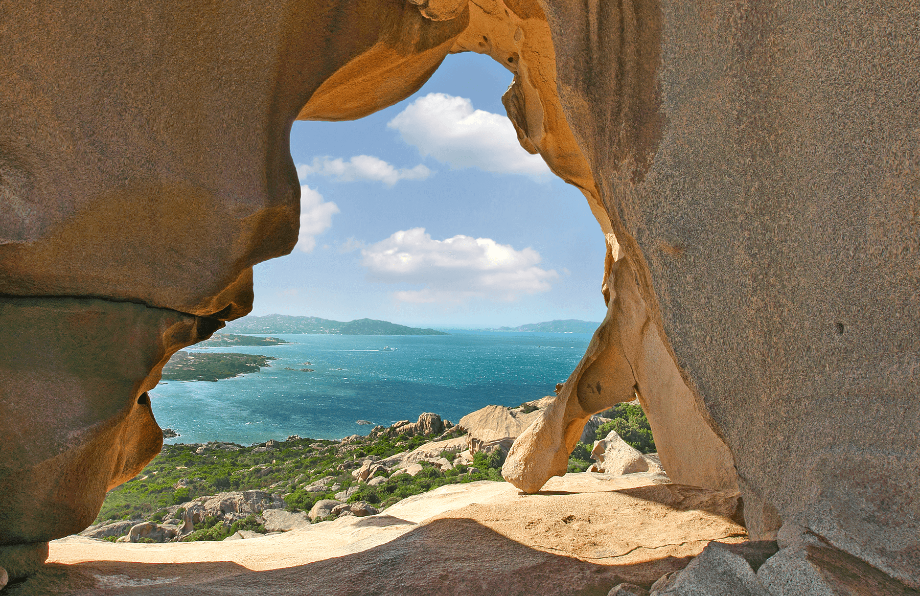 bg-vista-su-arcipelago-la-maddalena-residence-capo-d-orso-palau